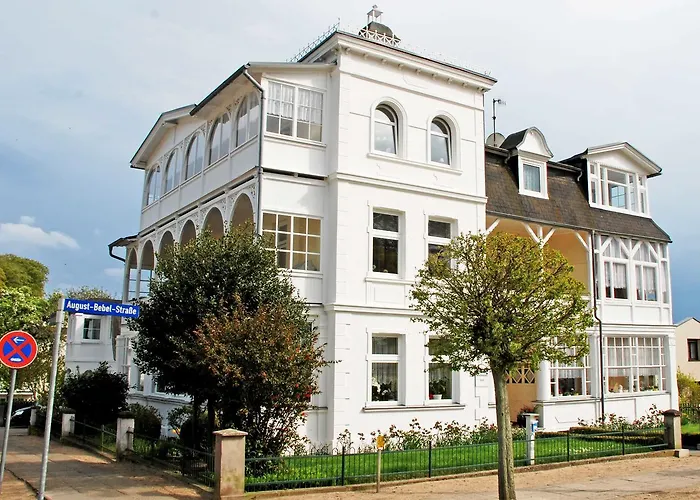 アパート Ferienvilla Im Stil Der Baederarch ゼリン